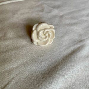 Flower ring white ring size 7